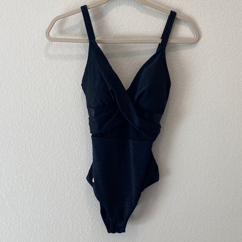 Leonisa | One piece swimsuit with crisscross front